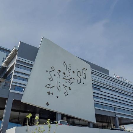Luwansa Hotel And Convention Center Manado Dış mekan fotoğraf