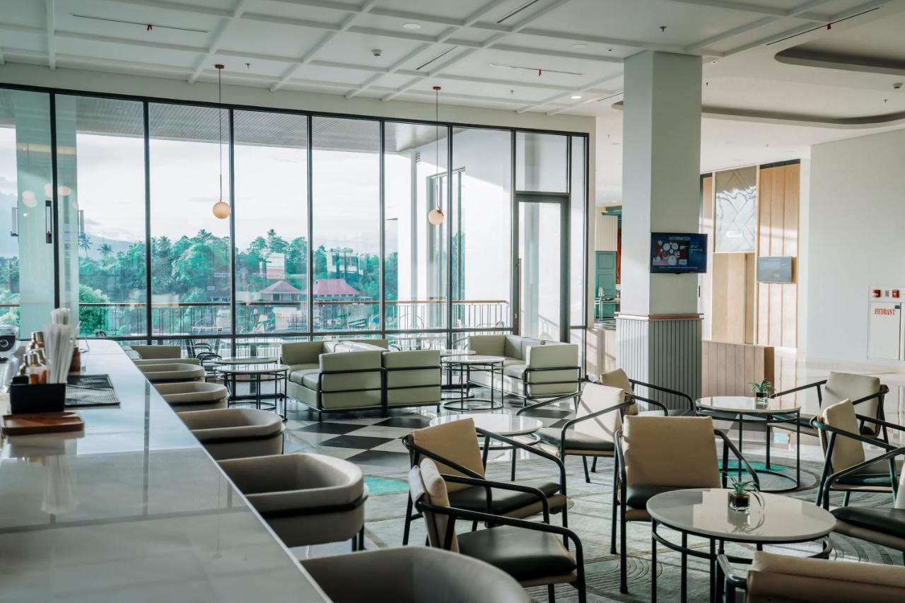 Luwansa Hotel And Convention Center Manado Dış mekan fotoğraf