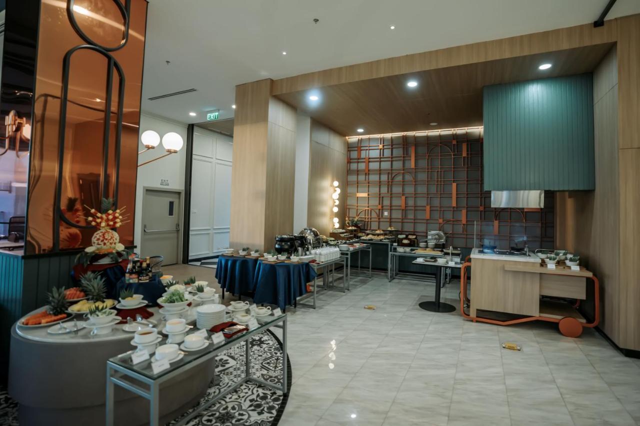 Luwansa Hotel And Convention Center Manado Dış mekan fotoğraf