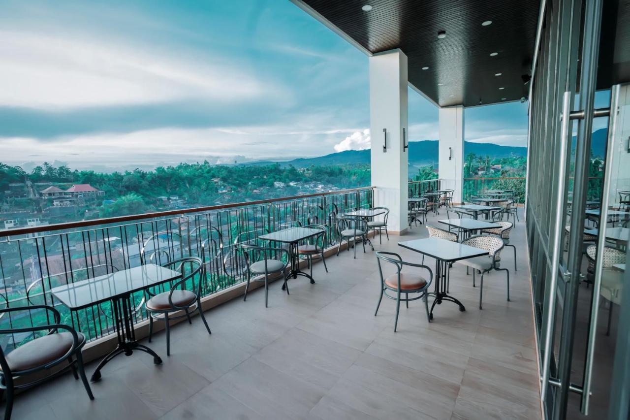 Luwansa Hotel And Convention Center Manado Dış mekan fotoğraf