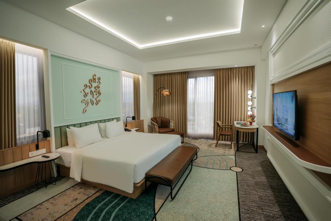 Luwansa Hotel And Convention Center Manado Dış mekan fotoğraf